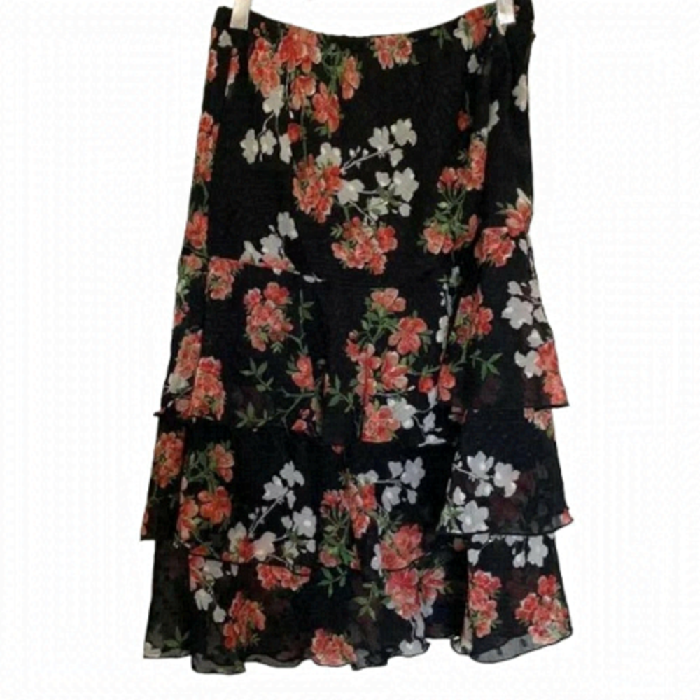 MERCER AND MADISON black floral skirt